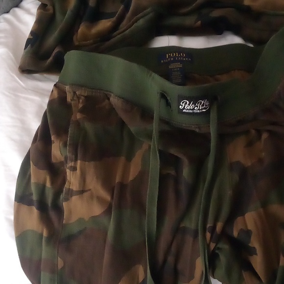 Valour Polo sweatsuit - Picture 3 of 4